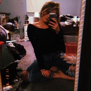 Meet your Posher, Alexandra